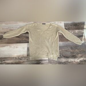 Boohoo Beige V-Neck Women's Sweater
